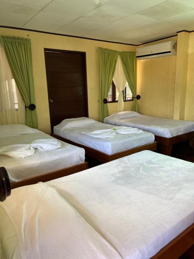 Hotel Sierpe River- Oleaje Sereno エクステリア 写真
