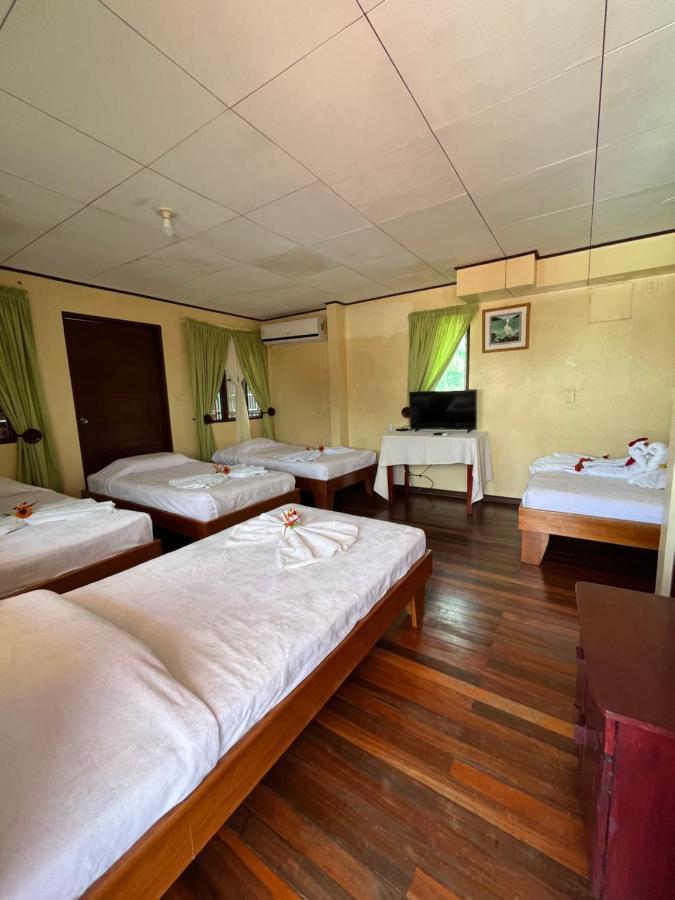 Hotel Sierpe River- Oleaje Sereno エクステリア 写真