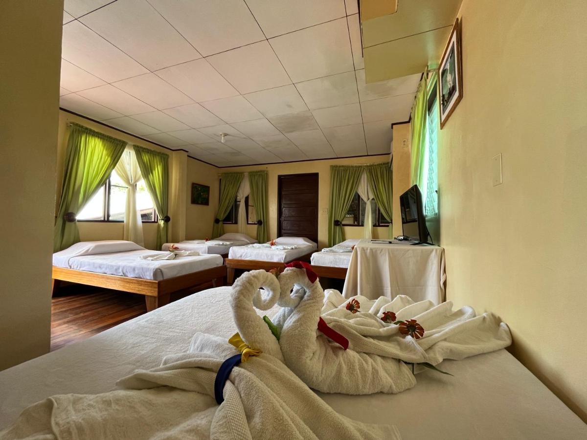 Hotel Sierpe River- Oleaje Sereno エクステリア 写真