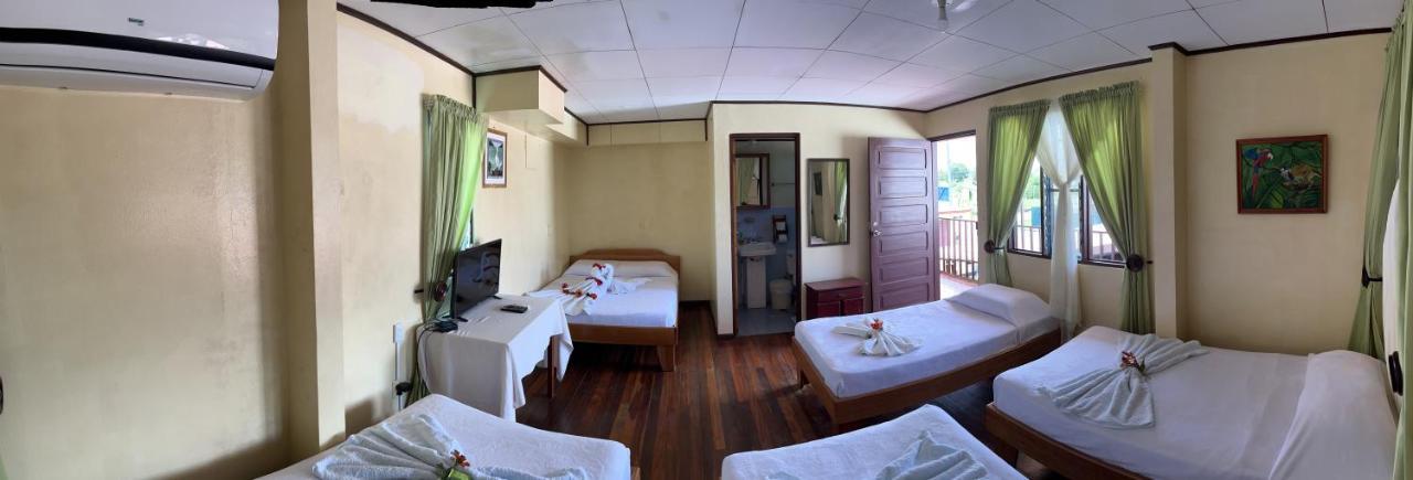 Hotel Sierpe River- Oleaje Sereno エクステリア 写真